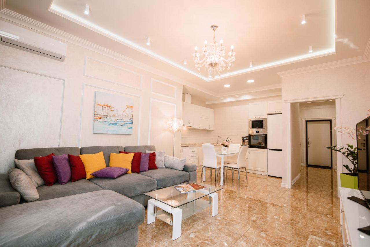 Apartamento Luxury For Business & Pleasure Royal 1 Kiev Exterior foto