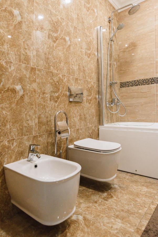 Apartamento Luxury For Business & Pleasure Royal 1 Kiev Exterior foto